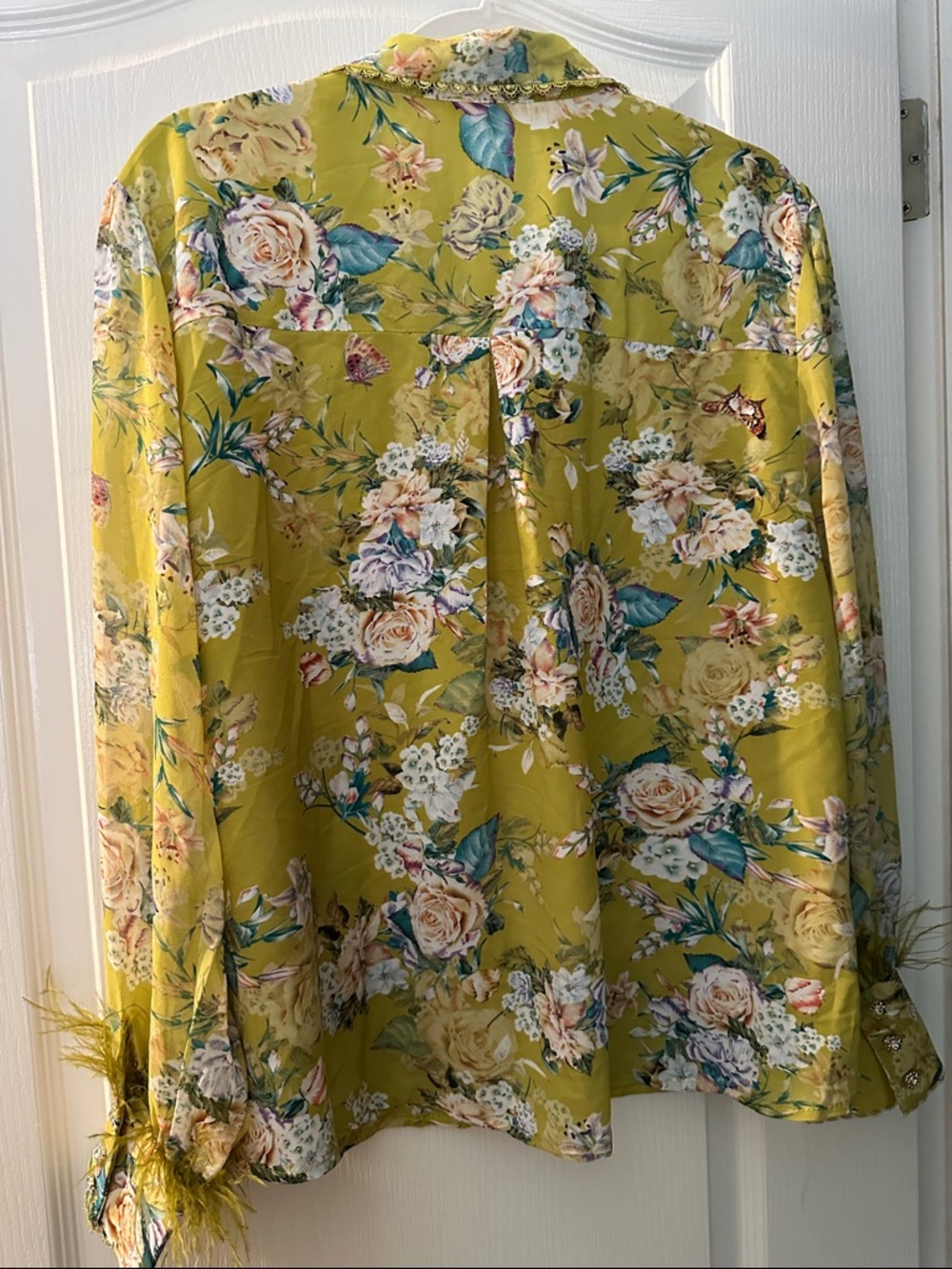 POL Floral Button-Up Blouse in Chartreuse with Multi-Color Flowers - Picture 7 of 8